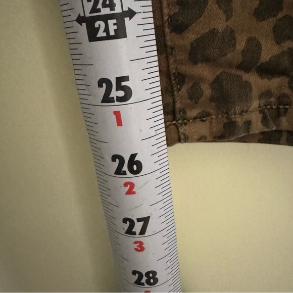 Women’s American Eagle Cheetah Print High Waist Regular Straight Jeans Size 22 - Picture 16 of 16